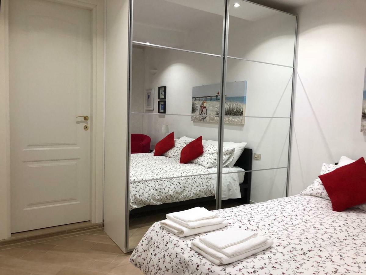 Temporary House Vicolo Colombina Apartment โบโลญญา ภายนอก รูปภาพ