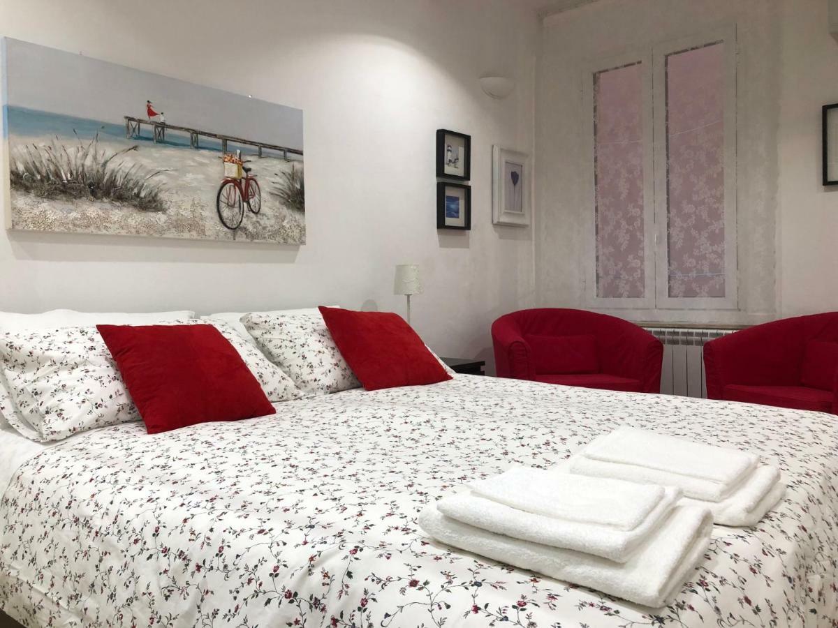 Temporary House Vicolo Colombina Apartment โบโลญญา ภายนอก รูปภาพ