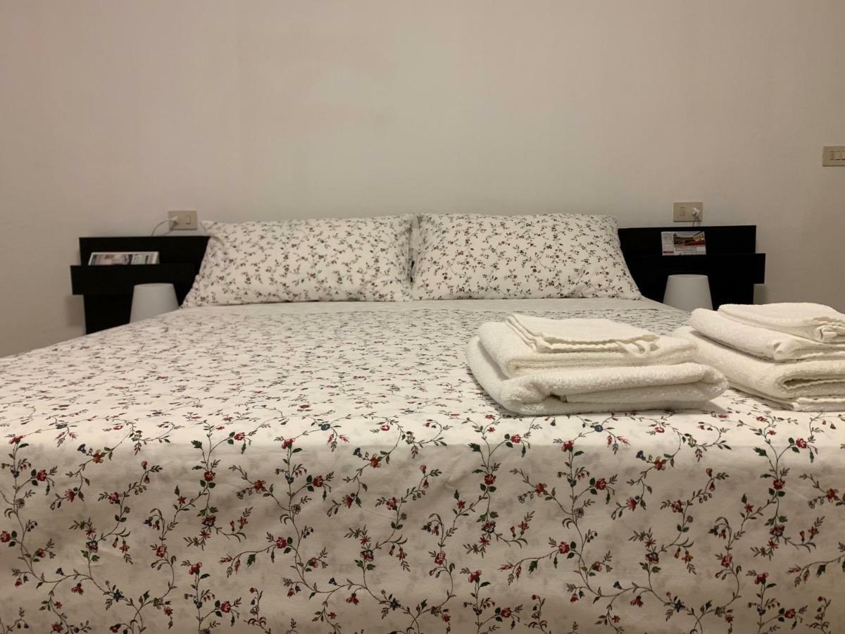 Temporary House Vicolo Colombina Apartment โบโลญญา ภายนอก รูปภาพ