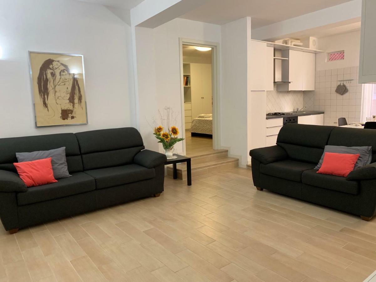 Temporary House Vicolo Colombina Apartment โบโลญญา ภายนอก รูปภาพ
