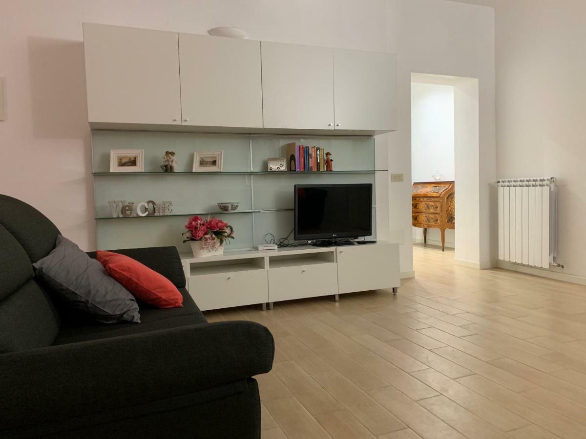Temporary House Vicolo Colombina Apartment โบโลญญา ภายนอก รูปภาพ