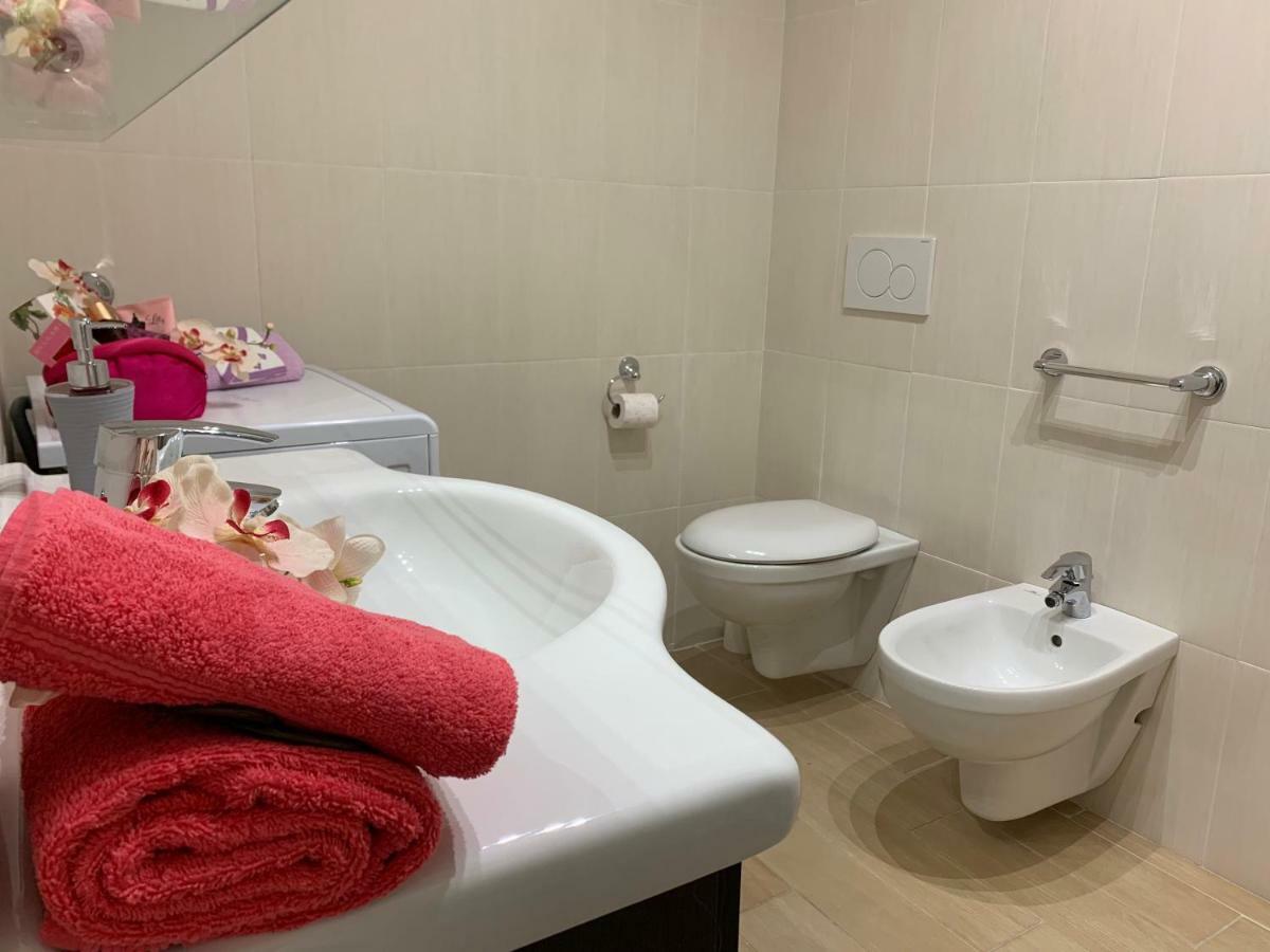 Temporary House Vicolo Colombina Apartment โบโลญญา ภายนอก รูปภาพ